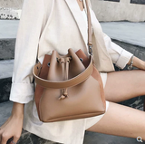 Fashion Wave Frosted Shoulder Simple and Easy Chic Bucket Handbag Bag
