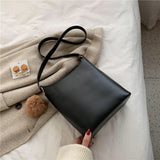 Retro Large Capacity Messenger Bag