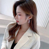 AndQ 【Dancing Butterfly】Zircon Dancing Butterfly Earrings